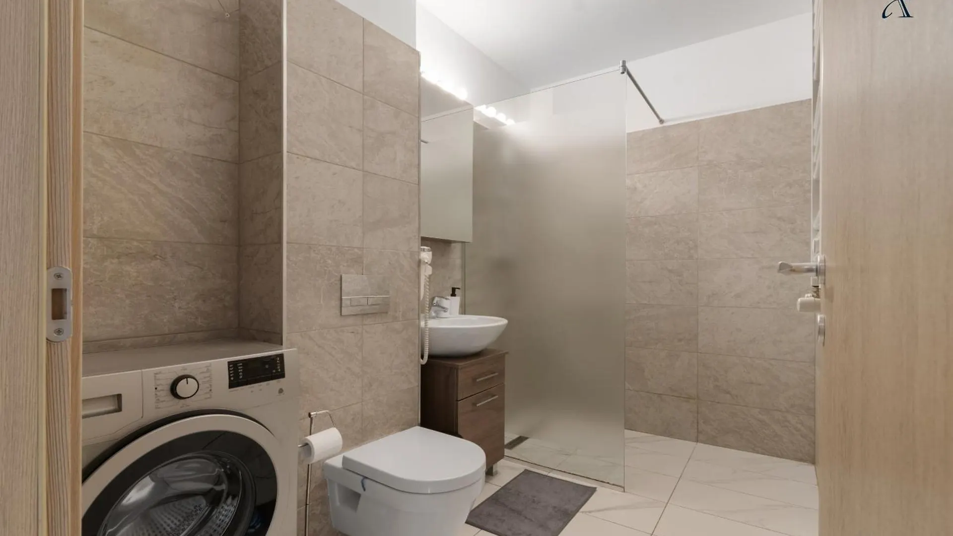 Maia Apartment With One Bedroom & Fully Kitchen Bucharest